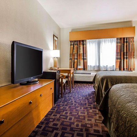 Quality Inn & Suites Des Moines Airport Luaran gambar