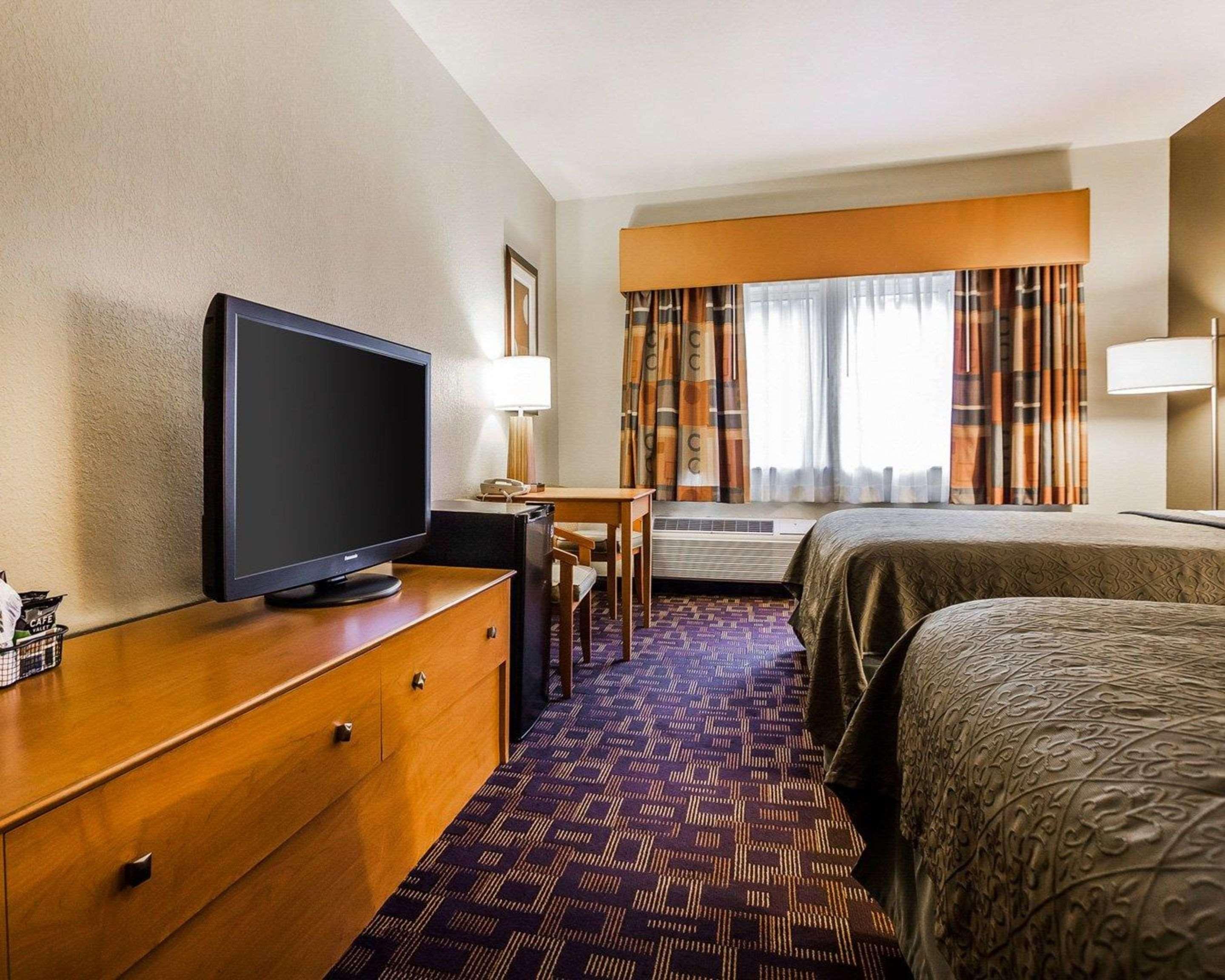 Quality Inn & Suites Des Moines Airport Luaran gambar