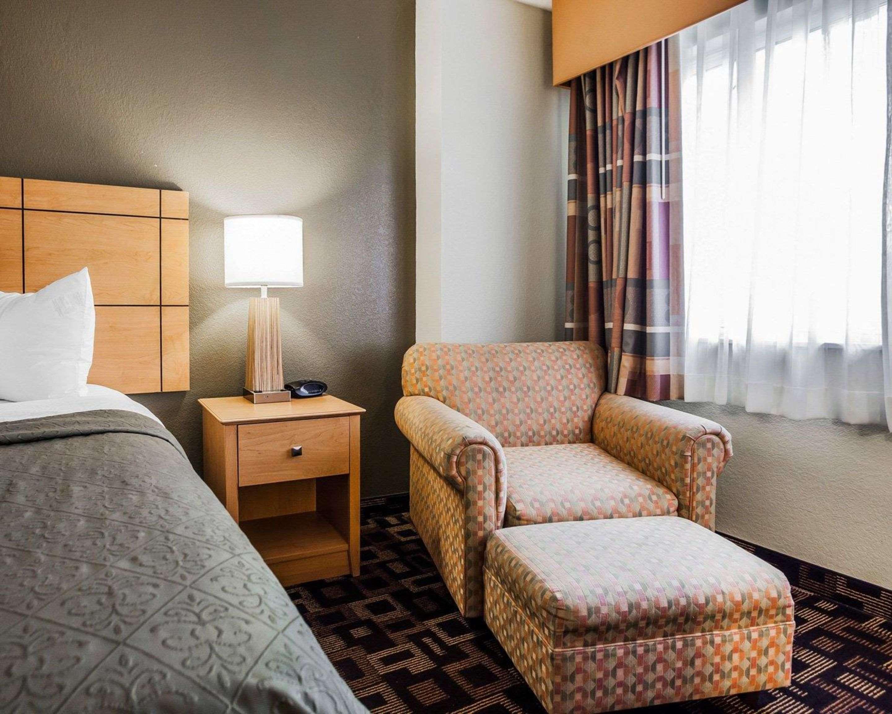 Quality Inn & Suites Des Moines Airport Luaran gambar