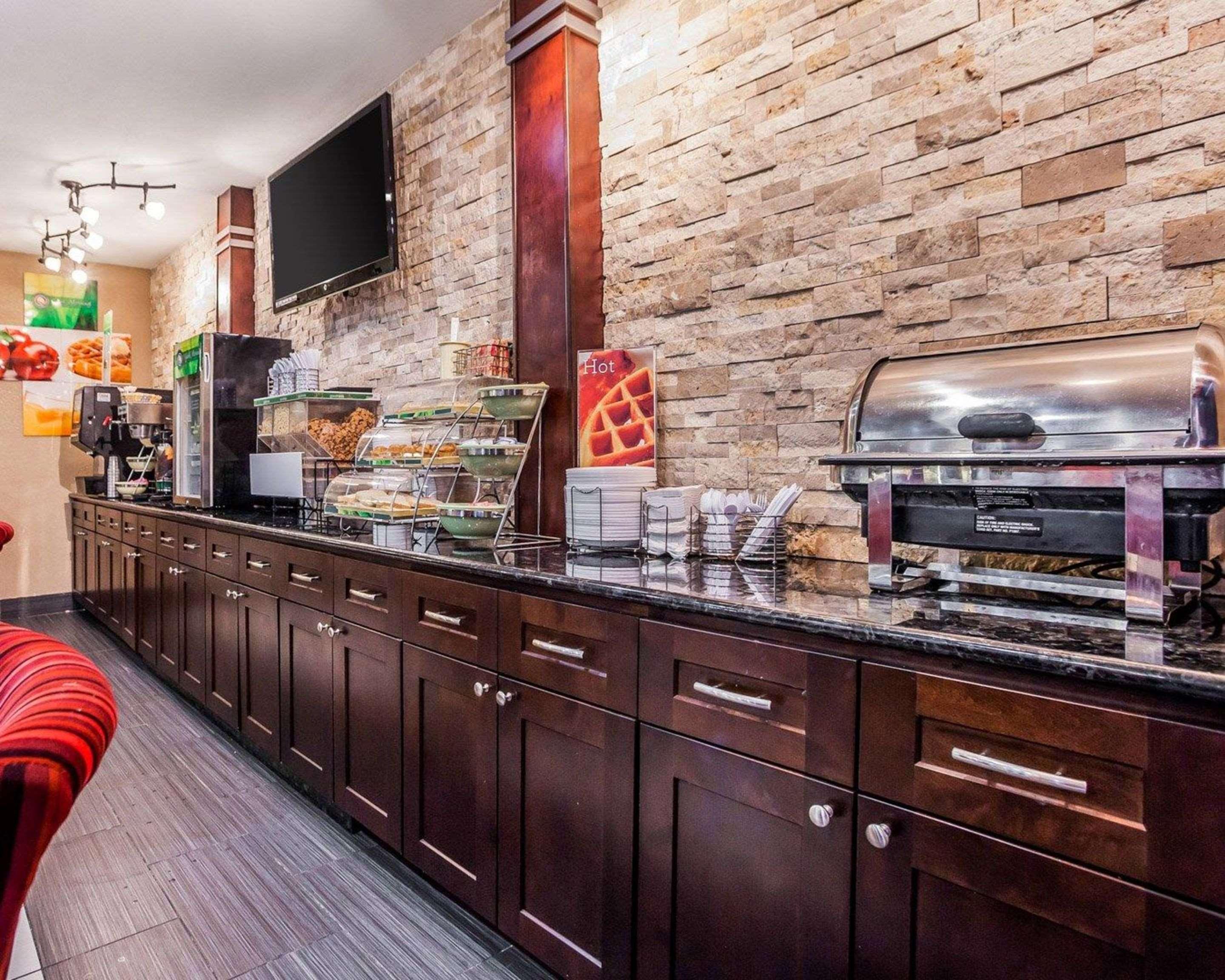 Quality Inn & Suites Des Moines Airport Luaran gambar